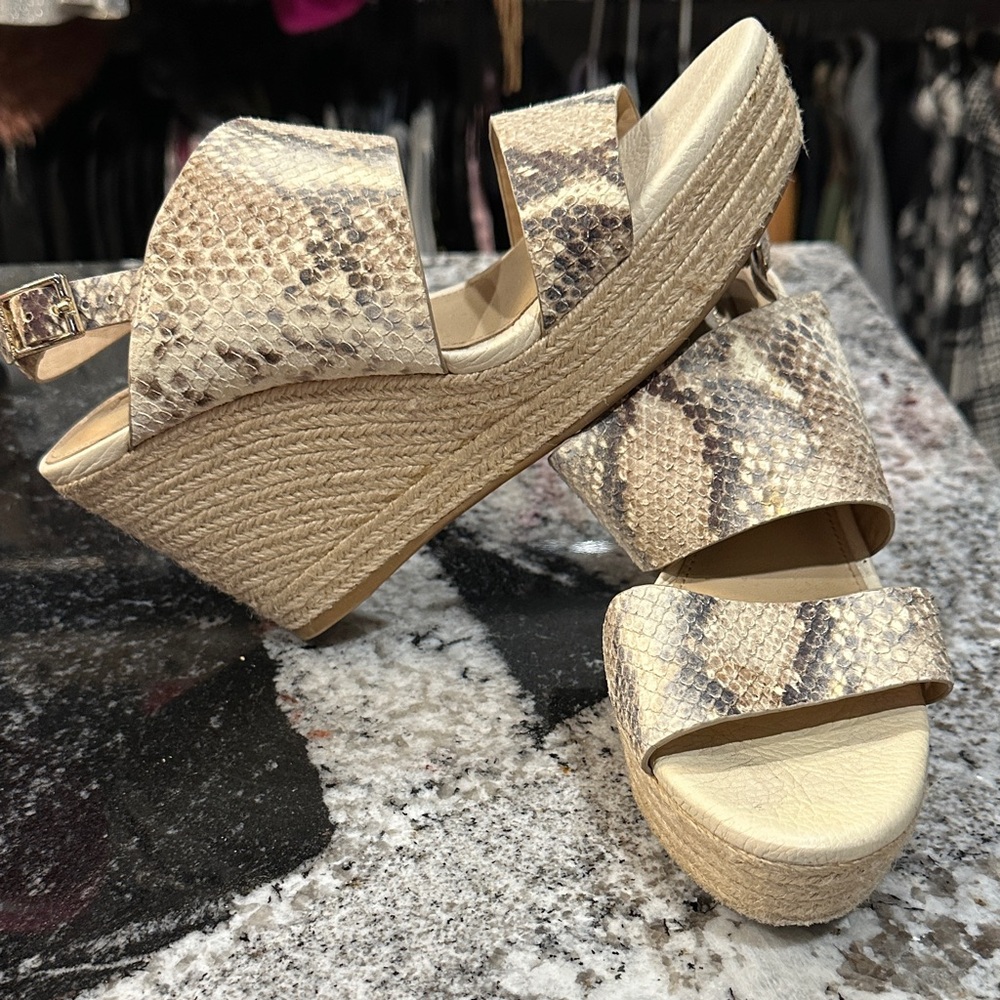ANTONIO MELANI Beige Snakeskin Wedges